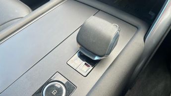 Land Rover Discovery 3.0 D350 Dynamic HSE 5dr Auto With Heated and Cooled Front Seats