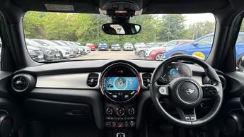 Mini Hatch 1.5 Cooper Exclusive Premium 5dr Auto (Rear Parking Sensors)(Hea