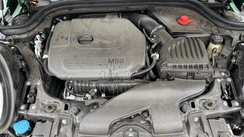 Mini Hatch 1.5 Cooper Exclusive Premium 5dr Auto (Rear Parking Sensors)(Hea