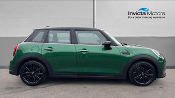 Mini Hatch 1.5 Cooper Exclusive Premium 5dr Auto (Rear Parking Sensors)(Hea