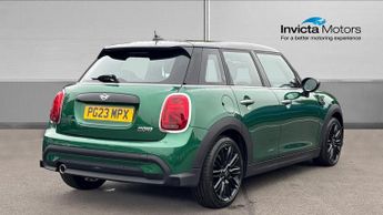 Mini Hatch 1.5 Cooper Exclusive Premium 5dr Auto (Rear Parking Sensors)(Hea