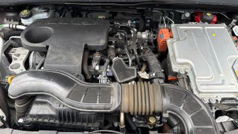 Renault Captur 1.6 E-Tech full hybrid 145 Techno 5dr Auto