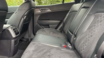 Kia Sportage 1.6T GDi HEV GT-Line 5dr Auto with 1 Owner