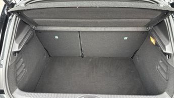 Renault Clio 1.6 E-TECH Hybrid 140 Lutecia SE 5dr Auto