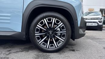 Renault 4 110kW Iconic 52kWh Comfort range 5dr Auto