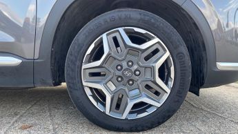 Hyundai Santa Fe 1.6 TGDi Plug-in Hybrid Premium 5dr 4WD Auto