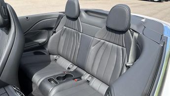 Mercedes-Benz CL-Class CLE 300 4Matic AMG Line Premium 2dr 9G-Tronic