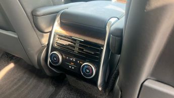 Land Rover Range Rover 3.0 D350 HSE 4dr Auto With Sliding Panoramic Roof and Head-up Di