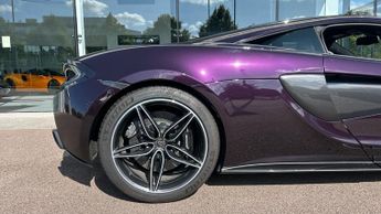 McLaren 570S V8 2dr SSG Auto
