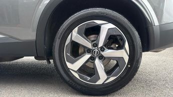 Nissan Qashqai 1.3 DiG-T MH 158 N-Connecta 5dr Xtronic