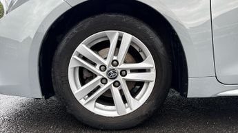 Toyota Corolla 1.8 VVT-i Hybrid Icon 5dr CVT