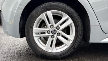 Toyota Corolla 1.8 VVT-i Hybrid Icon 5dr CVT