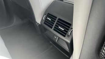Jaguar E-PACE 1.5 P300e R-Dynamic S 5dr Auto - Cloud Interior - 