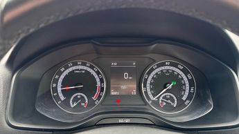 Skoda Karoq 2.0 TDI SE 4x4 5dr DSG (Rear Parking Sensors)(Cruise Control)(Cl