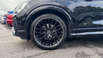 Audi Q2 35 TFSI Black Edition 5dr S Tronic (Comfort/Sound Pack)(Powered 