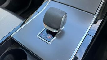 Land Rover Range Rover Velar 3.0 D300 MHEV Dynamic HSE 5dr Auto With Heated Front Seats and S
