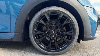Mini Hatch 1.5 Cooper Sport 5dr Auto