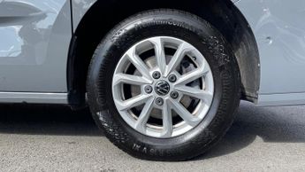 Volkswagen Multivan 2.0 TDI Life 5dr LWB DSG