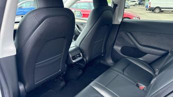 Tesla Model Y RWD 5dr Auto (Fixed Glass Roof)(Navigation)(Heated Front Seats)