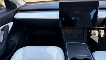 Tesla Model 3 Long Range AWD 4dr Auto