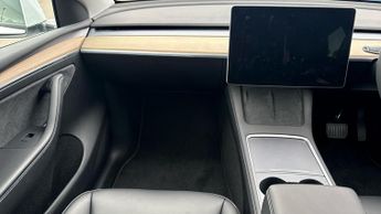 Tesla Model Y Long Range AWD 5dr Auto