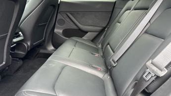 Tesla Model Y Long Range AWD 5dr Auto