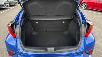 Toyota C-HR 1.8 VVT-i Hybrid Dynamic 5dr CVT (Navigation)(Park Assist)(Adapt