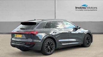 Audi Q8 250kW 50 Quattro 95kWh Black Edition 5dr Auto