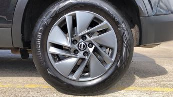 Nissan Qashqai 1.3 DiG-T MH 158 Acenta Premium 5dr Xtronic