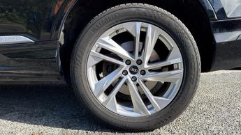 Audi Q7 55 TFSI Quattro S Line 5dr Tiptronic