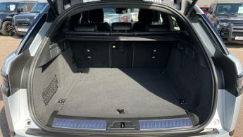Land Rover Range Rover Velar 2.0 D200 MHEV Dynamic SE 5dr Auto With Heated Seats and Sliding 