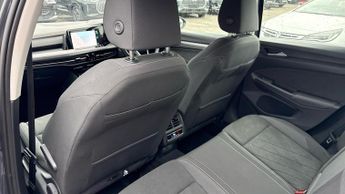 Volkswagen Golf 1.4 TSI eHybrid Style 5dr DSG (Front/Rear Parking Sensors)(Adapt