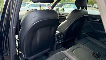 Audi Q5 45 TFSI Quattro Edition 1 5dr S Tronic (Comfort/Sound Pack)(Navi