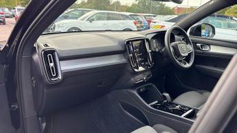 Volvo XC40 1.5 T4 Recharge PHEV Plus Dark 5dr Auto (Keyless Entry/Go)(Heate