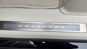 Cadillac Escalade ESV Escalade ESV Platinum Luxury