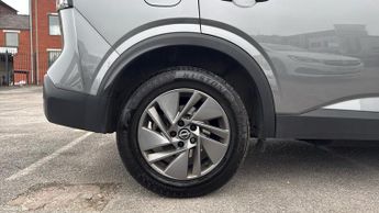 Nissan Qashqai 1.3 DiG-T MH 158 Acenta Premium 5dr Xtronic (Rear Parking Sensor