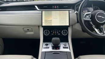 Jaguar F-PACE 2.0 P250 R-Dynamic S 5dr Auto AWD With Heated Seats and 3D Surro