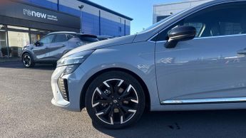 Renault Clio 1.6 E-TECH full hybrid 145 Techno 5dr Auto