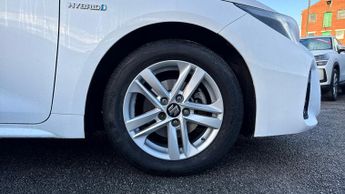 Suzuki Swace 1.8 Hybrid Ultra 5dr CVT (Front/Rear Parking Sensors)(Adaptive C