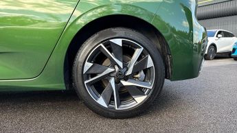 Peugeot 308 1.2 PureTech Allure Premium 5dr EAT8 (Keyless Go)(Navigation)(Du