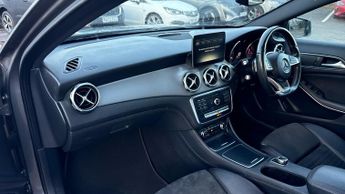 Mercedes-Benz GLA-Class GLA 200 AMG Line Executive 5dr Auto (PARKTRONIC Park Assist)(Hea
