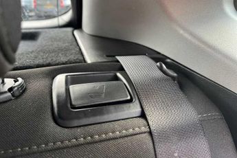 Hyundai KONA 39kWh Premium SUV 5dr Electric Auto (10.5kW Charger) (136 ps)