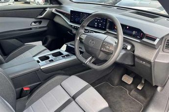 Vauxhall Grandland Electric 73kWh Ultimate SUV 5dr Electric Auto (213 ps)