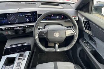 Vauxhall Grandland Electric 73kWh Ultimate SUV 5dr Electric Auto (213 ps)