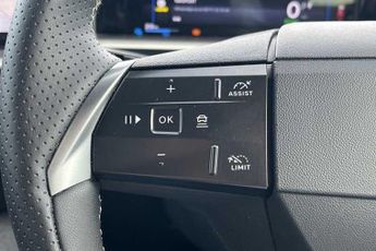 Vauxhall Grandland Electric 73kWh Ultimate SUV 5dr Electric Auto (213 ps)