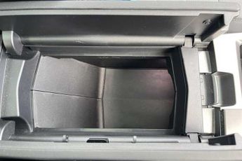 Vauxhall Grandland Electric 73kWh Ultimate SUV 5dr Electric Auto (213 ps)