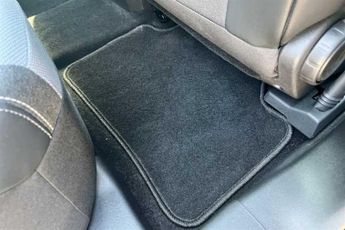 Vauxhall Grandland Electric 73kWh GS SUV 5dr Electric Auto (213 ps)