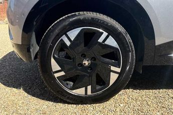 Vauxhall Mokka Electric 54kWh Ultimate SUV 5dr Electric Auto (156 ps)