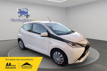 Toyota AYGO 1.0 VVT-i x-play Hatchback 5dr Petrol Manual Euro 6 (68 ps)