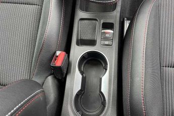 Renault Captur 1.6 E-TECH (145 PS) RS Line 5 Door Petrol Hybrid SUV Automatic *